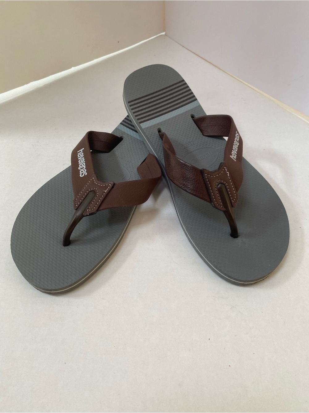 Havaianas Mens Gray Brown Leather-look Thong Flip Flops S 43/44 Beach Pool Shoe